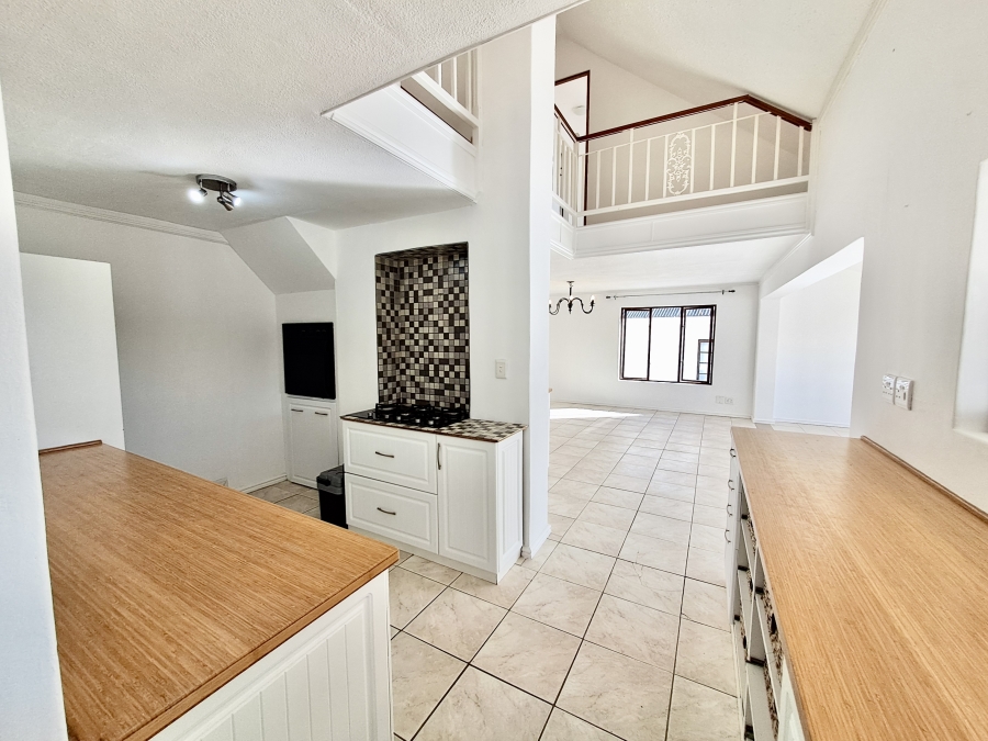 To Let 5 Bedroom Property for Rent in Grotto Bay Western Cape